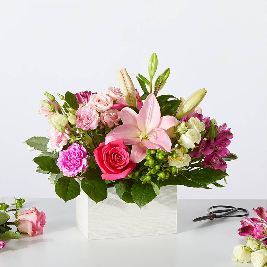 Sweetberry Box – A Florist Original – Gibney-sims Flowers, Hannibal MO