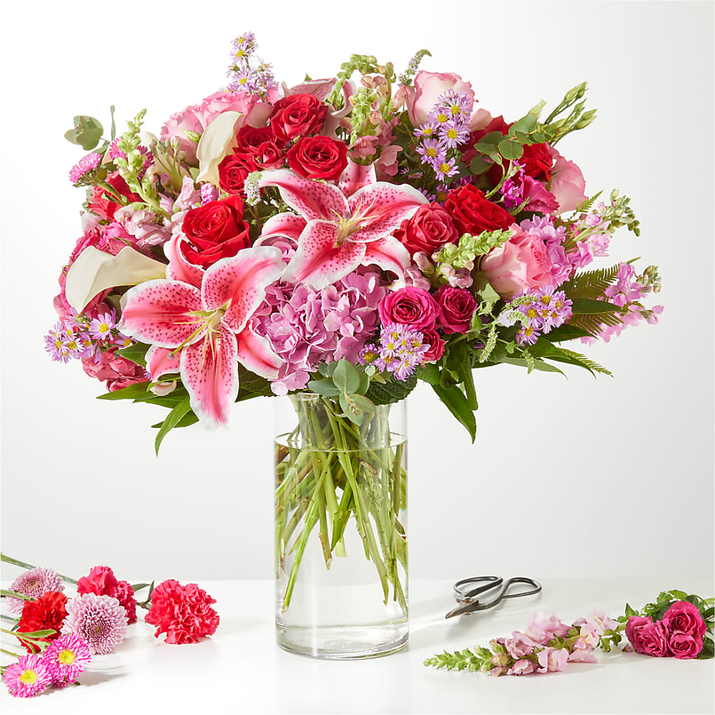 Swooning Over You - A Luxury Florist Original – Gibney-sims Flowers, Hannibal MO