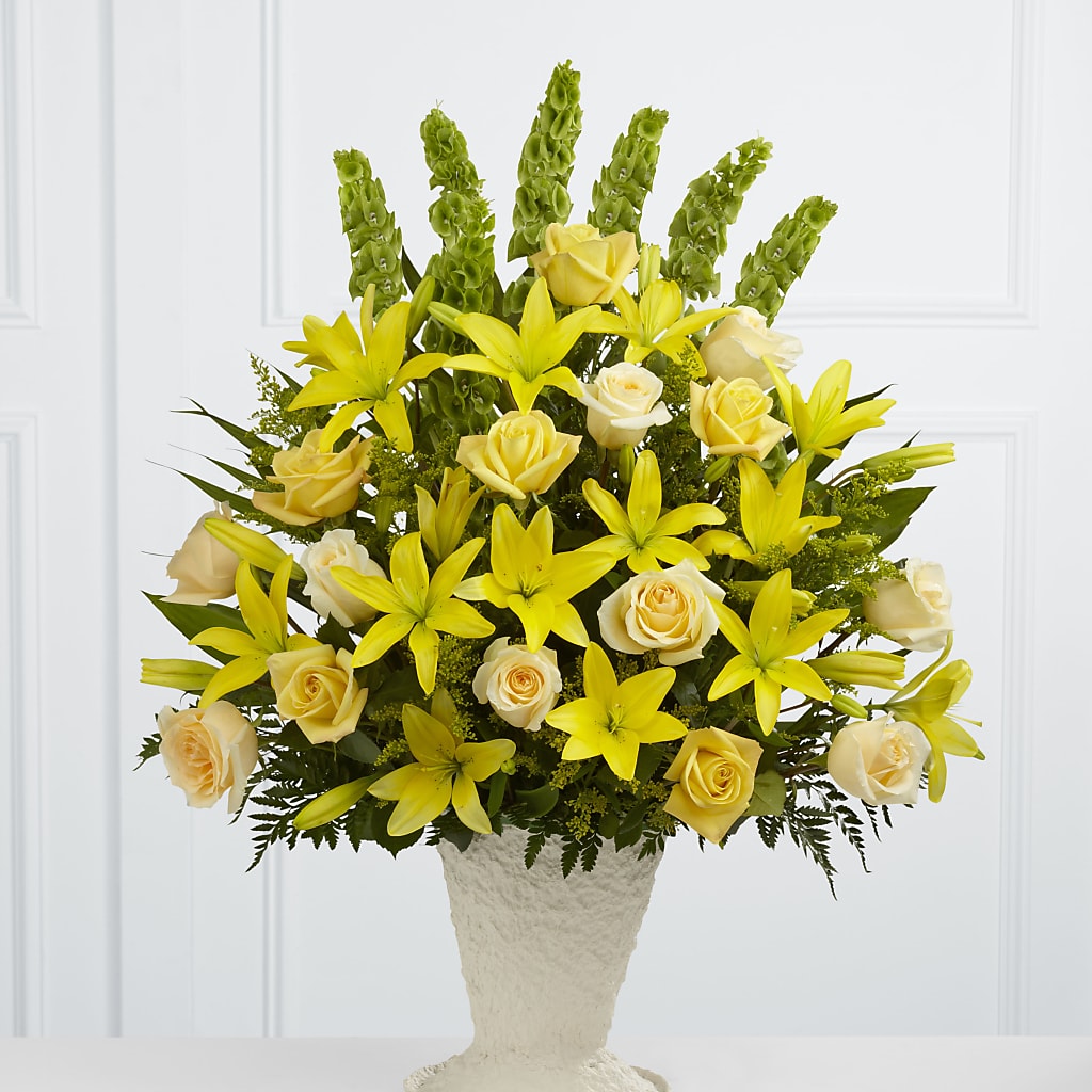 Golden Memories Arrangement – Gibney-sims Flowers, Hannibal MO
