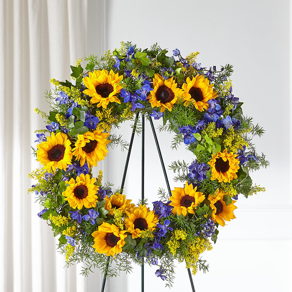 Bright Rays Wreath – Gibney-sims Flowers, Hannibal MO