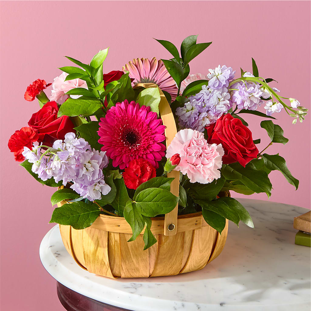 Pink Picnic Basket – Gibney-sims Flowers, Hannibal MO