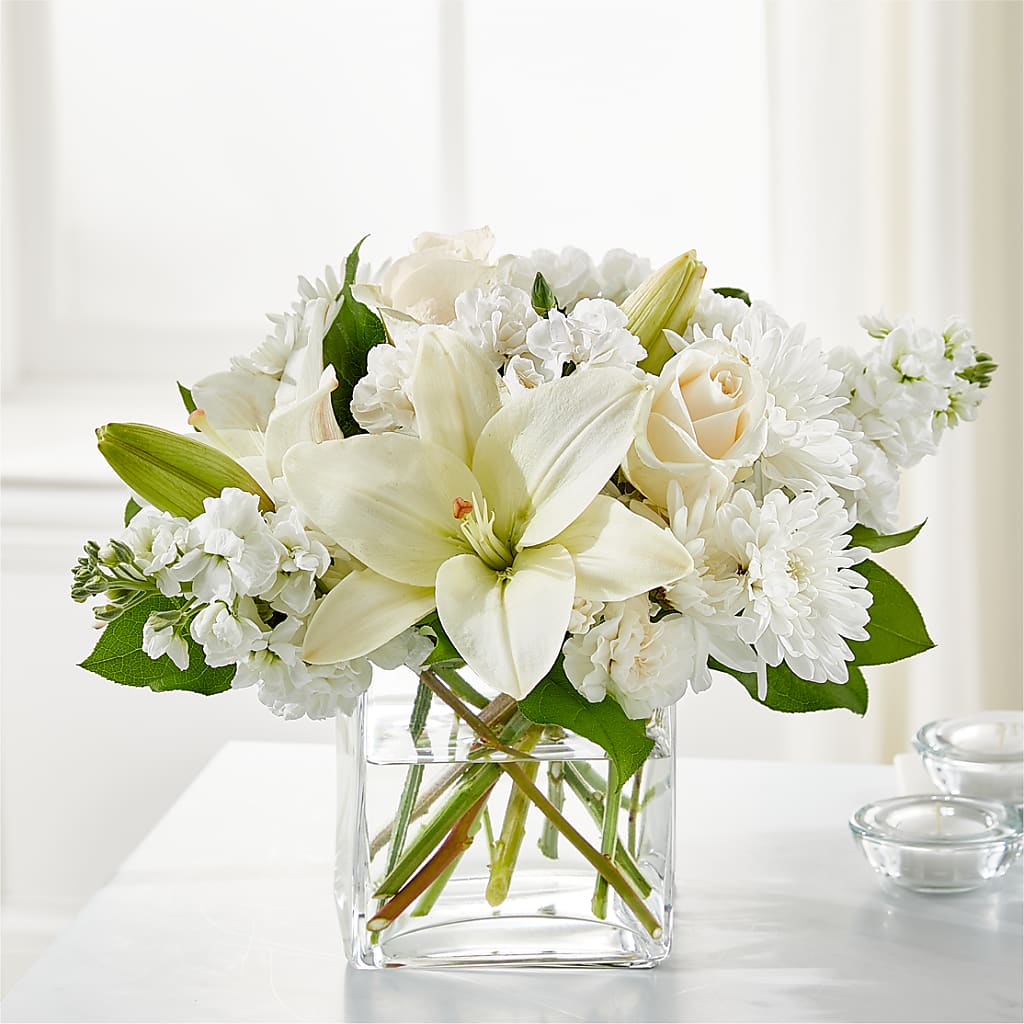 Gentle Breeze Bouquet – Gibney-sims Flowers, Hannibal MO