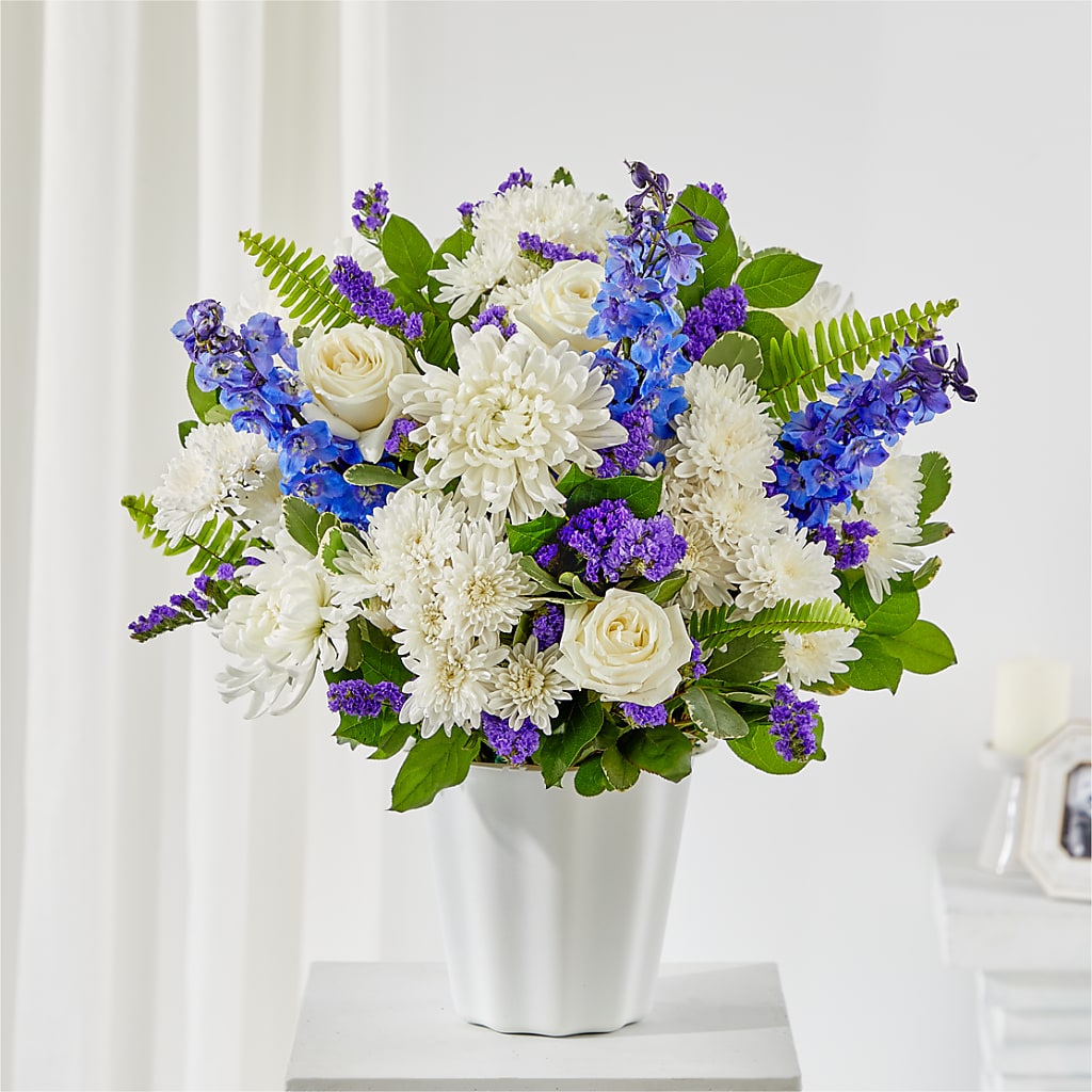 Hold Dear Tabletop Basket – Gibney-sims Flowers, Hannibal MO