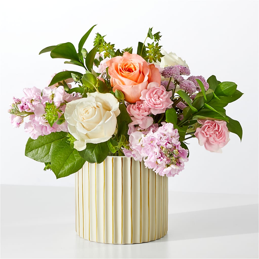French Market Bouquet with Ivory Vase – Gibney-sims Flowers, Hannibal MO