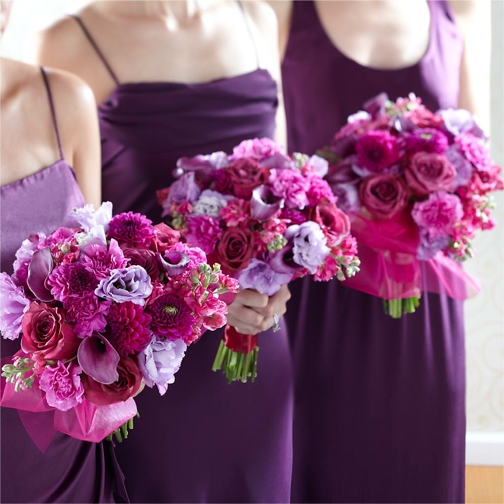 Bridesmaid's Garden Bouquet – Gibney-sims Flowers, Hannibal MO