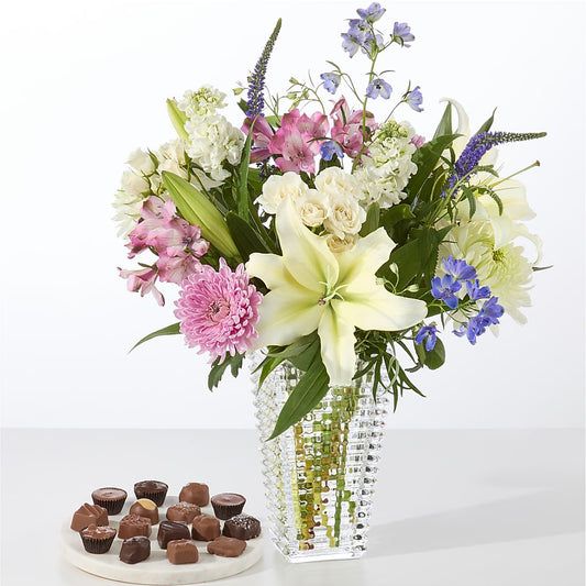 Winter Celebration Bouquet –  Gibney-sims Flowers, Hannibal MO