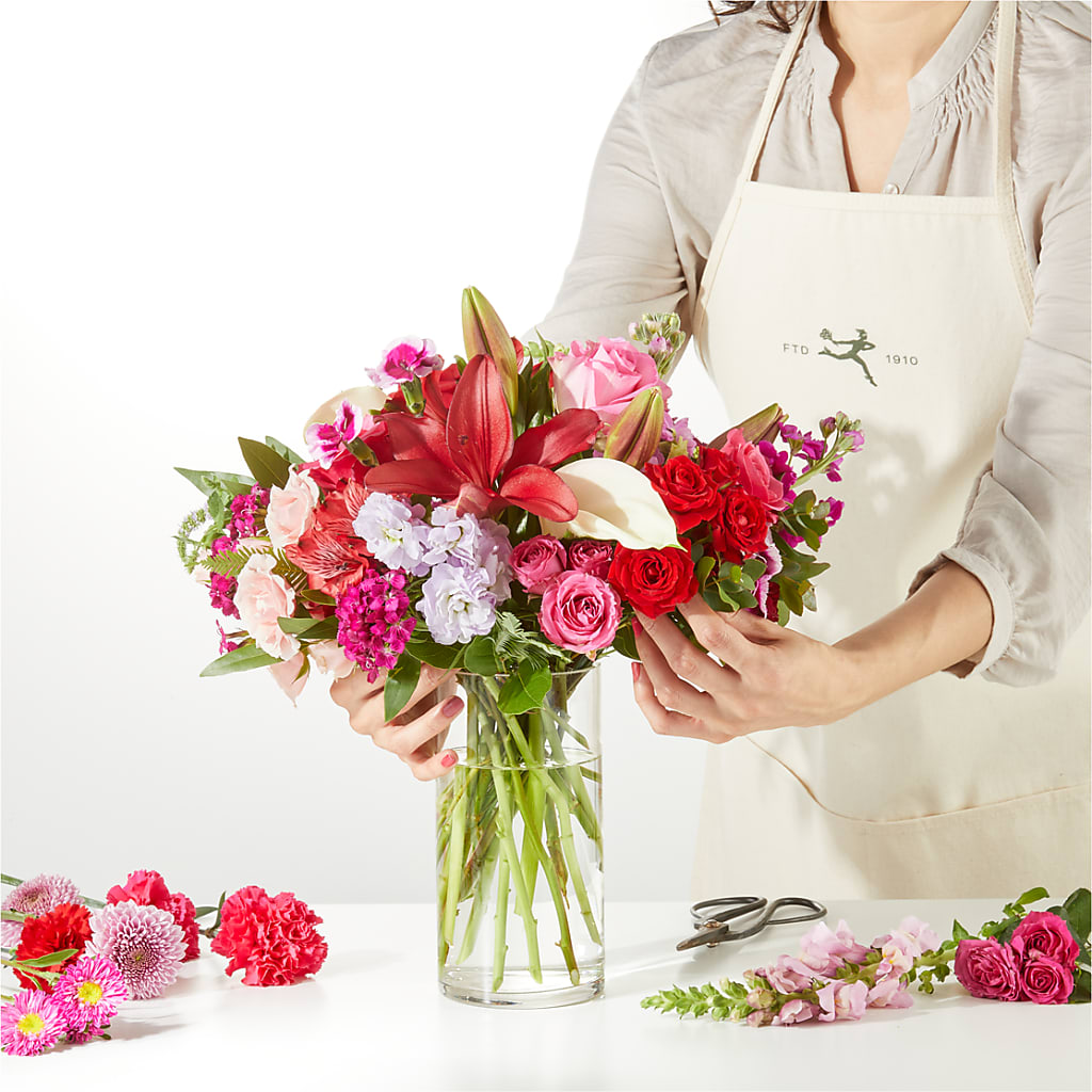 Swooning Over You - A Luxury Florist Original –  Gibney-sims Flowers, Hannibal MO