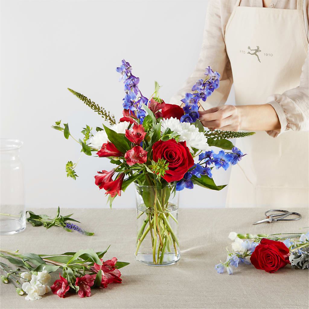 Star Spangled - A Florist Original –  Gibney-sims Flowers, Hannibal MO