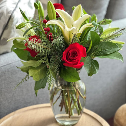 Sparkling Snowflakes Bouquet –  Gibney-sims Flowers, Hannibal MO