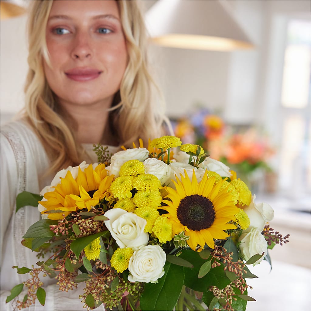 Luminous Morning Bouquet –  Gibney-sims Flowers, Hannibal MO