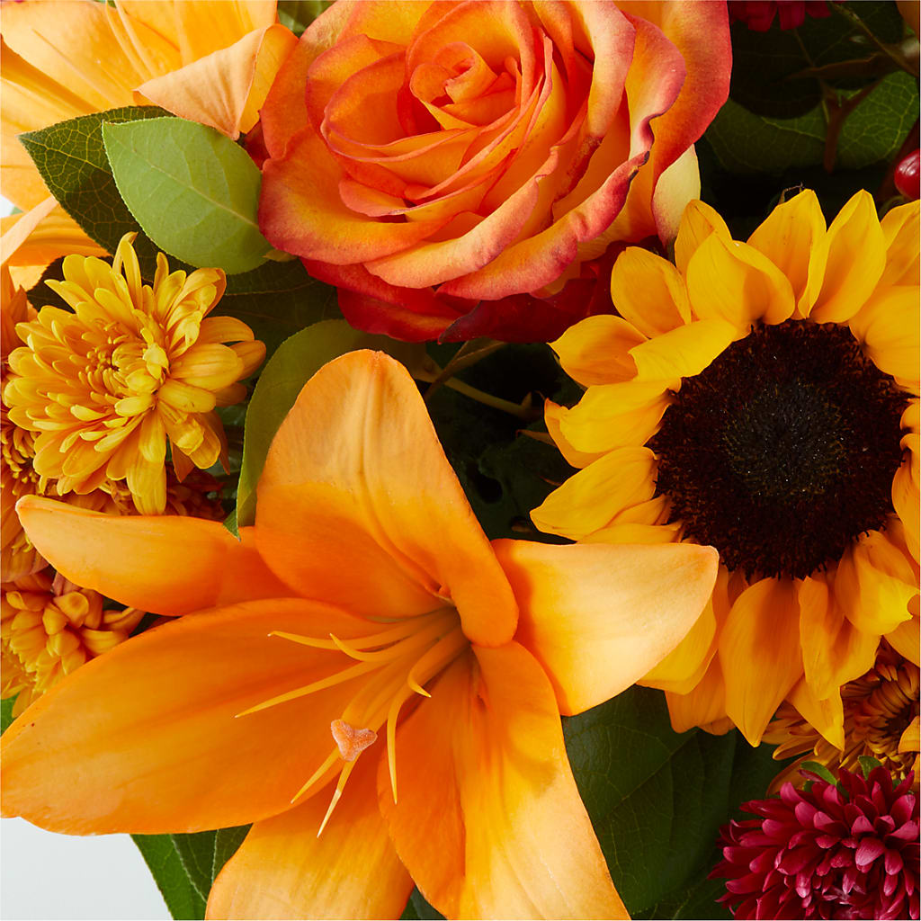 Grateful Centerpiece –  Gibney-sims Flowers, Hannibal MO
