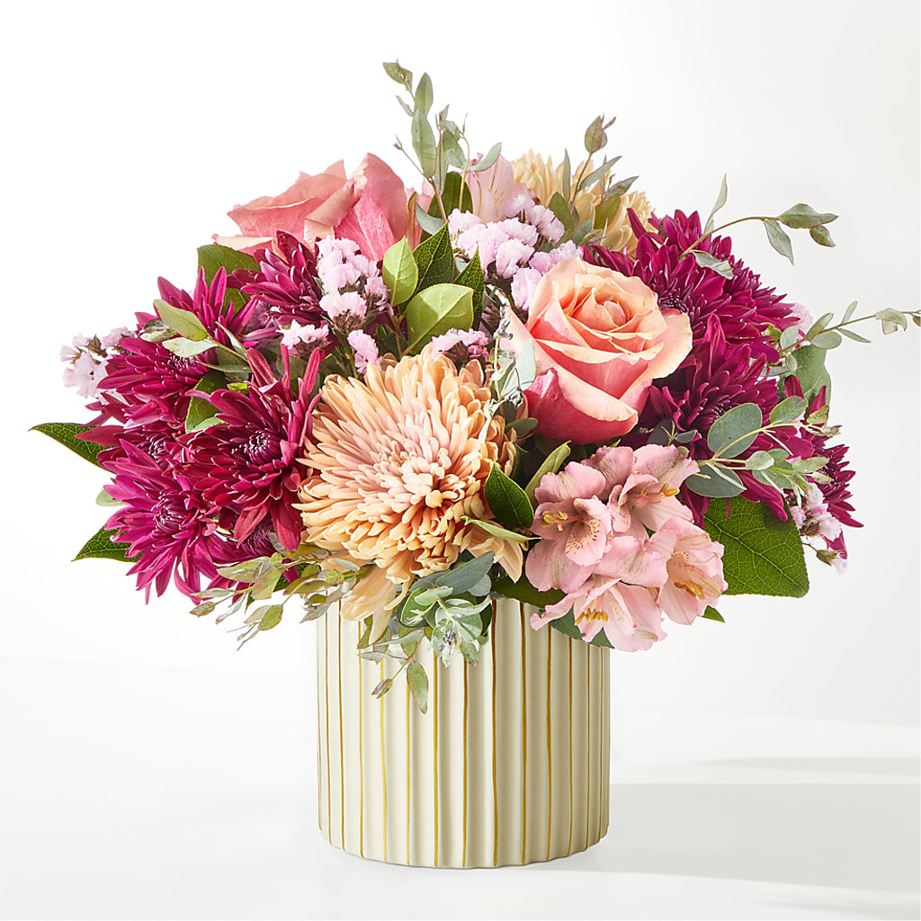 Berry Cobbler Bouquet with Ivory Vase –  Gibney-sims Flowers, Hannibal MO
