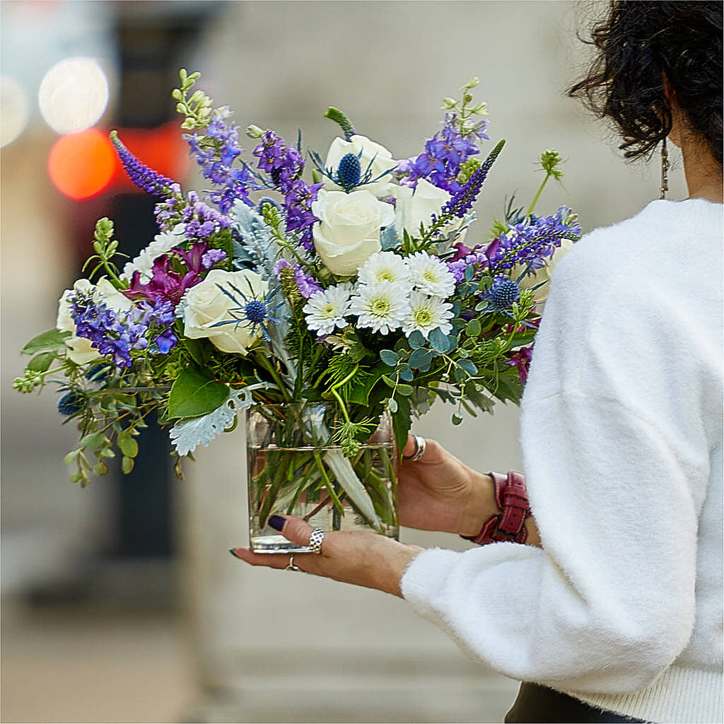 Shooting Star Bouquet –  Gibney-sims Flowers, Hannibal MO