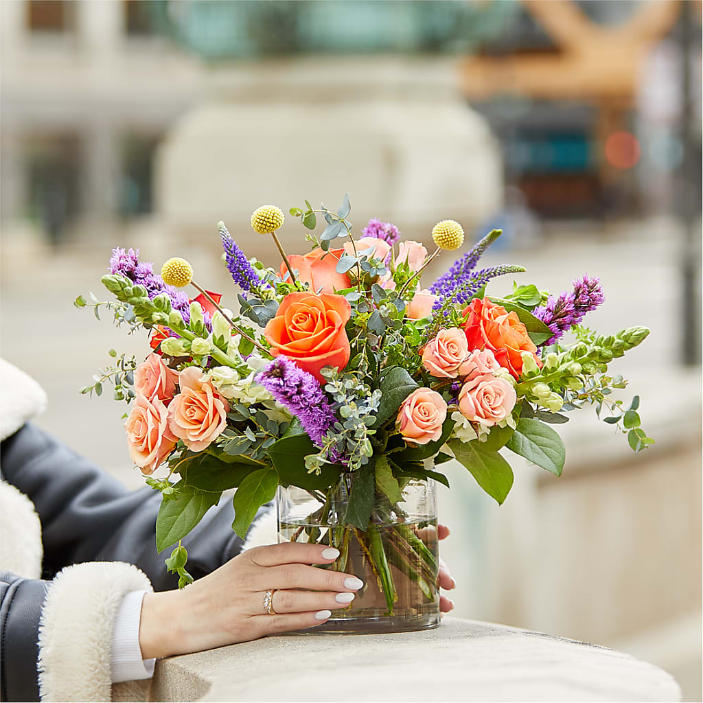 The Standout Bouquet –  Gibney-sims Flowers, Hannibal MO